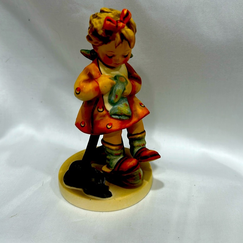 Vintage Hummel “Mothers Helper”